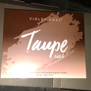 COPY - NEW! VIOLET VOSS TAUPE NOTCH 20 EYESHADOW PALETTE